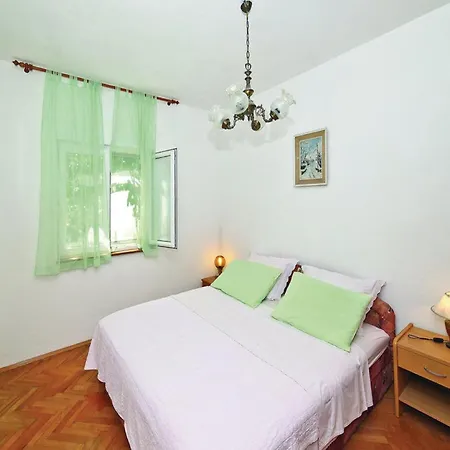 Apartman Halilovi - Two Bedroom 1 *